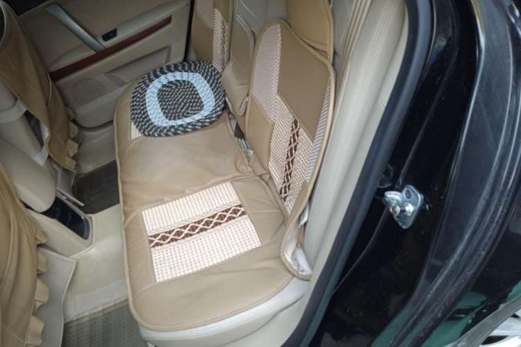 Used Roewe 550 2013 Classic Edition 550 1.8L Automatic Luxury Model Left Rear Seat