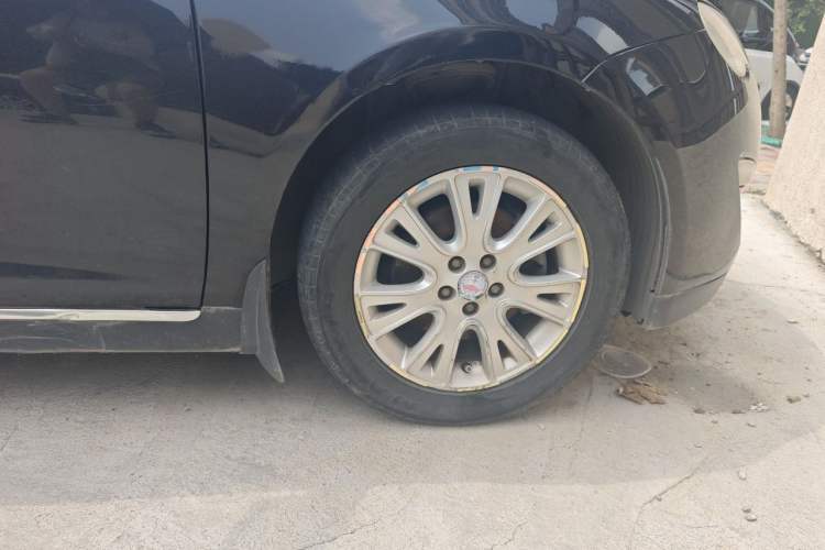 Used Roewe 550 2013 Classic Edition 550 1.8L Manual Luxury Model Right Front Wheel Hub