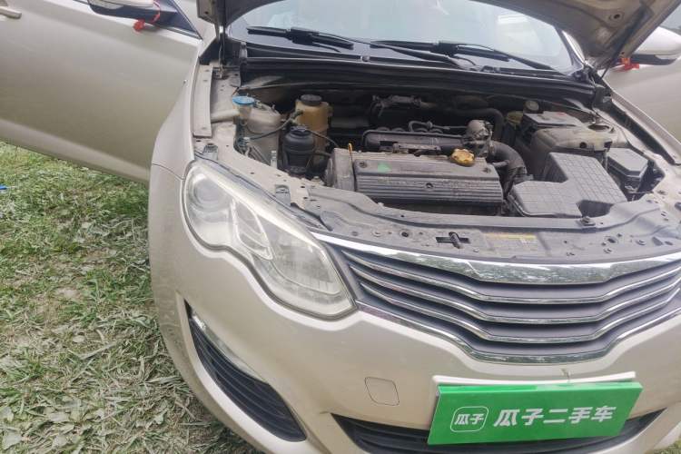 Used Roewe 550 2013 550S 1.8L Automatic Start-Zhen Edition Engine Bay Right
