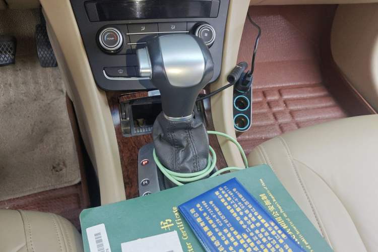 Used Roewe 550 2013 550S 1.8L Automatic Start-Zhen Edition Gear Lever