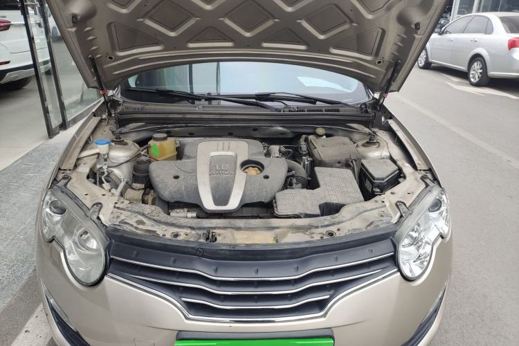 Used Roewe 550 2013 Classic Edition 550 1.8L Automatic Fashion Model Engine Bay
