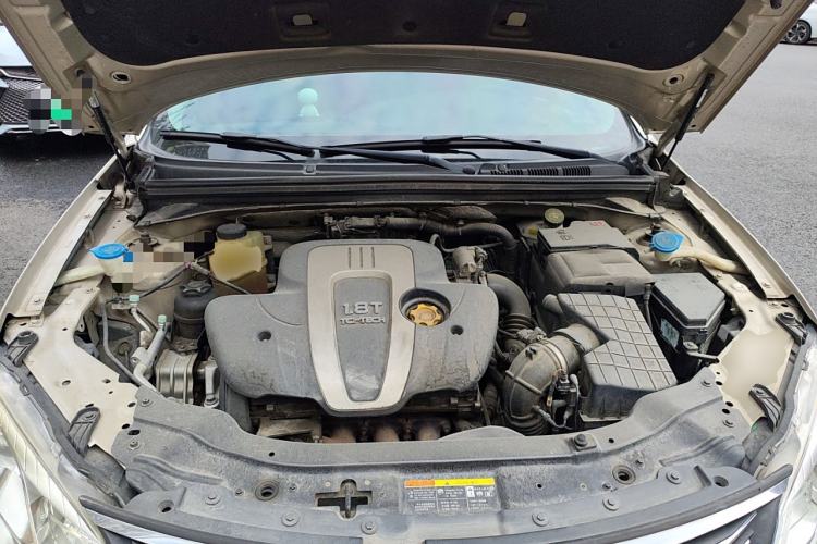 Used Roewe 550 2013 550D 1.8T Automatic Premium Edition Engine Bay