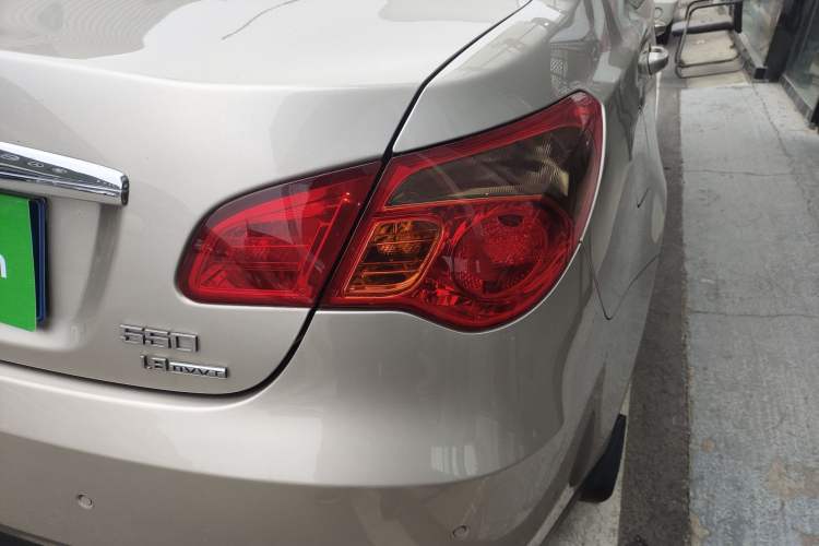 Used Roewe 550 2013 Classic Edition 550 1.8L Automatic Fashion Model Exterior 6