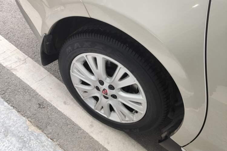 Used Roewe 550 2013 Classic Edition 550 1.8L Automatic Fashion Model Exterior 8