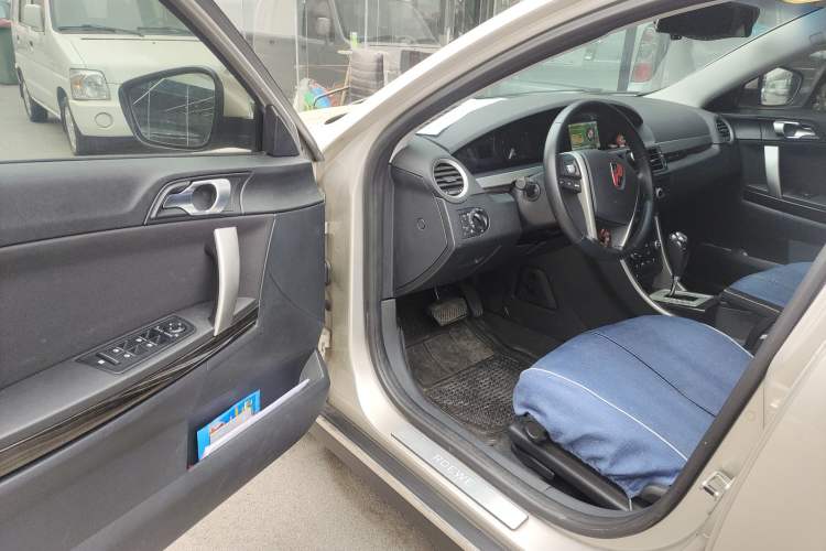 Used Roewe 550 2013 Classic Edition 550 1.8L Automatic Fashion Model Interior 3