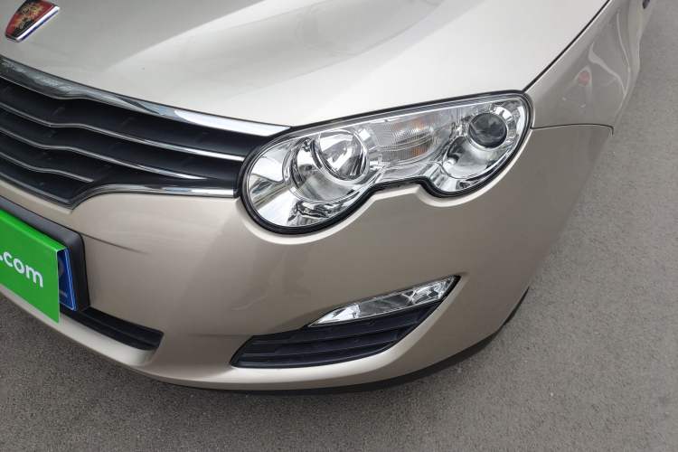 Used Roewe 550 2013 Classic Edition 550 1.8L Automatic Fashion Model Left Front Headlight