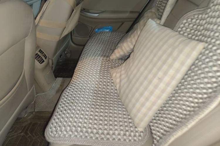 Used Roewe 550 2013 550S 1.8L Automatic Start-Zhen Edition Left Rear Seat
