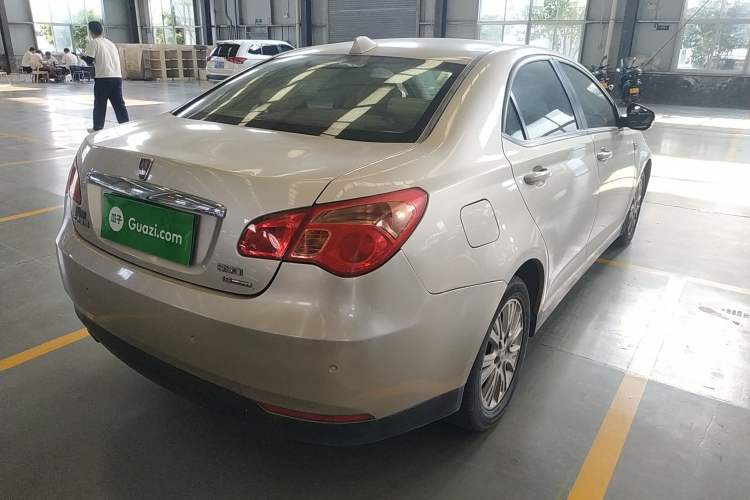 Used Roewe 550 2013 Classic Edition 550 1.8L Manual Fashion Model Rear Right 45 Deg