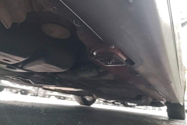 Used Roewe 550 2013 Classic Edition 550 1.8L Automatic Luxury Model Chassis Rear Right