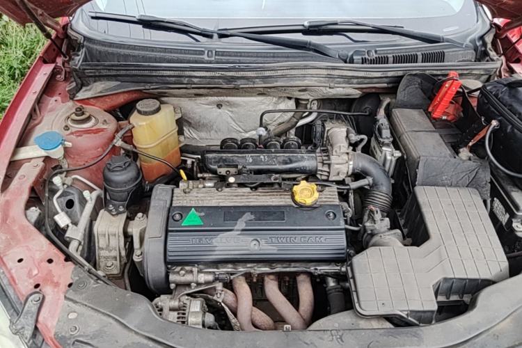 Used Roewe 550 2013 Classic Edition 550 1.8L Automatic Luxury Model Engine Bay