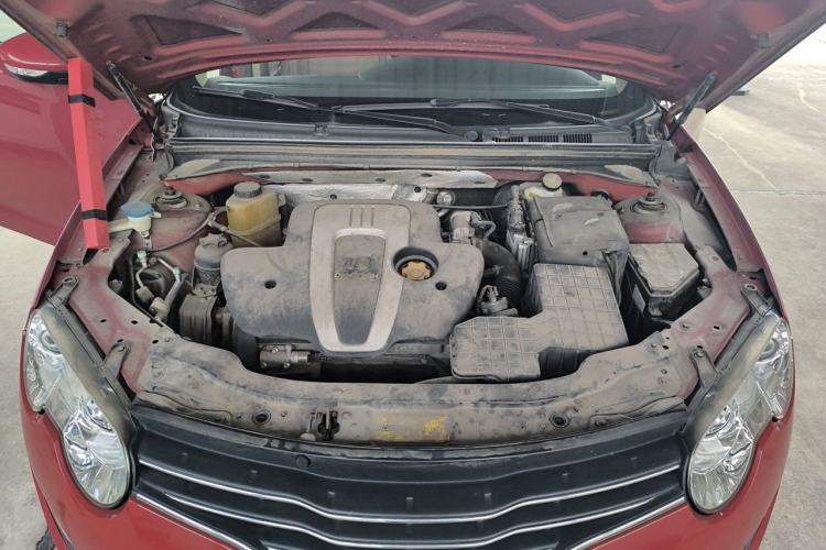 Used Roewe 550 2013 Classic Edition 550 1.8L Automatic Fashion Model Engine Bay