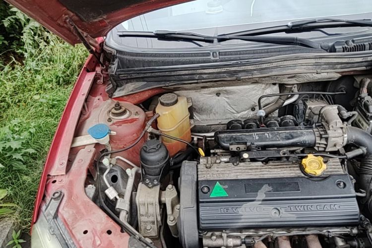 Used Roewe 550 2013 Classic Edition 550 1.8L Automatic Luxury Model Engine Bay Right
