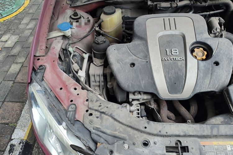 Used Roewe 550 2013 Classic Edition 550 1.8L Automatic Luxury Model Engine Bay Right