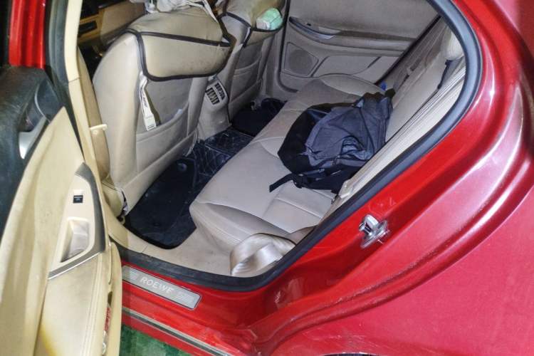 Used Roewe 550 2013 550D 1.8T Automatic Premium Edition Left Rear Seat