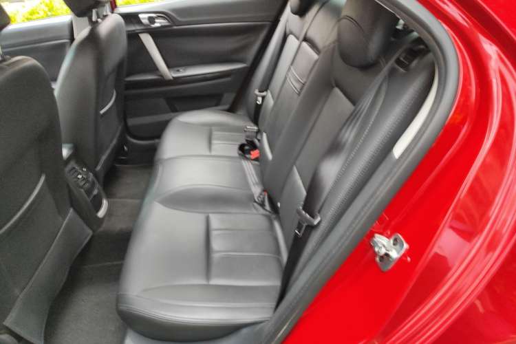 Used Roewe 550 2013 Classic Edition 550 1.8L Manual Luxury Model Left Rear Seat