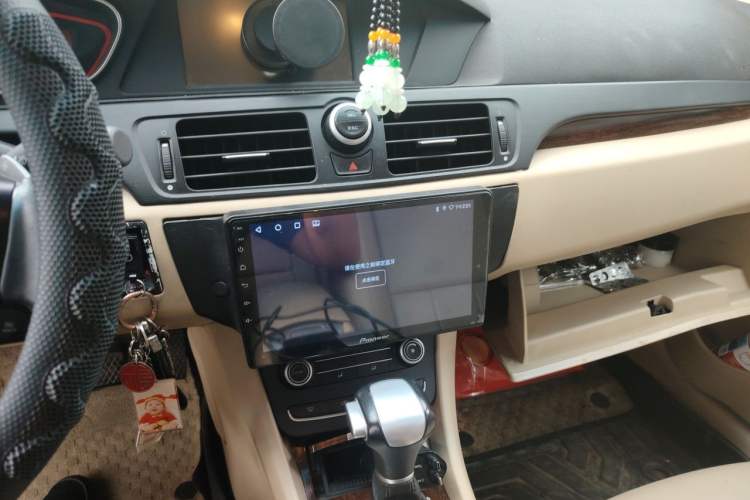 Used Roewe 550 2013 550S 1.8L Automatic Start-Zhen Edition Audio And AC Panel