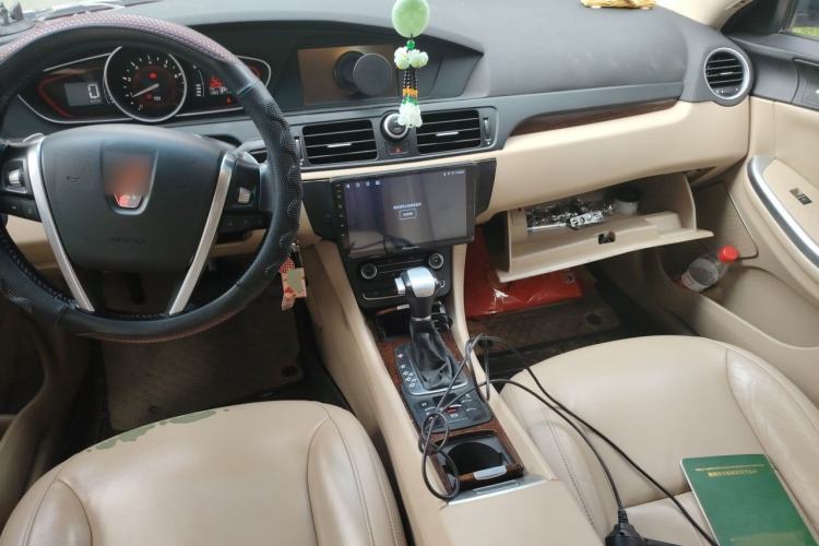 Used Roewe 550 2013 550S 1.8L Automatic Start-Zhen Edition Center Console