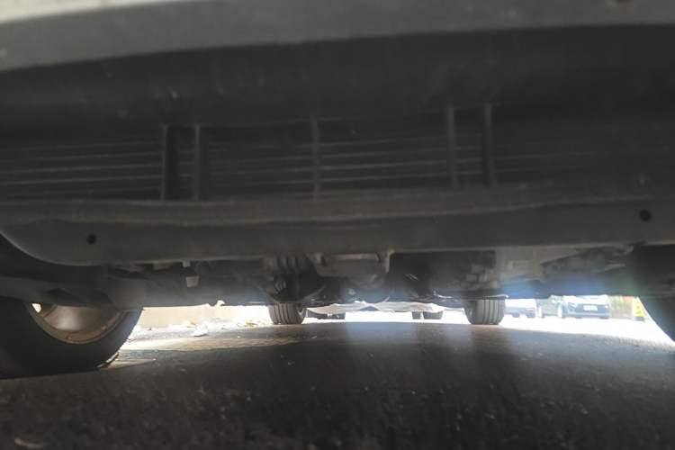 Used Roewe 550 2013 550G 1.8T Automatic Prestige Edition Chassis Front