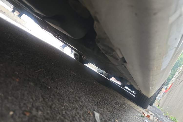 Used Roewe 550 2013 550G 1.8T Automatic Prestige Edition Chassis Rear Right