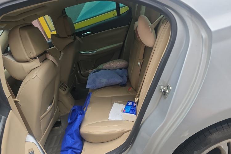 Used Roewe 550 2013 550G 1.8T Automatic Prestige Edition Left Rear Seat