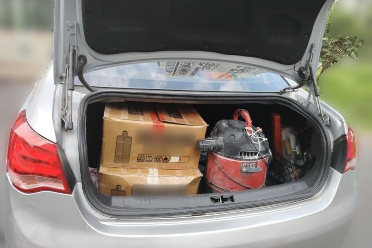 Used Roewe 550 2013 550S 1.8L Automatic Start-Zhen Edition Trunk
