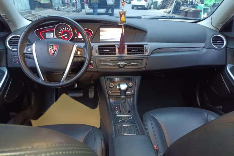 Used Roewe 550 2013 550S 1.8L Automatic Start-Zhen Edition Center Console