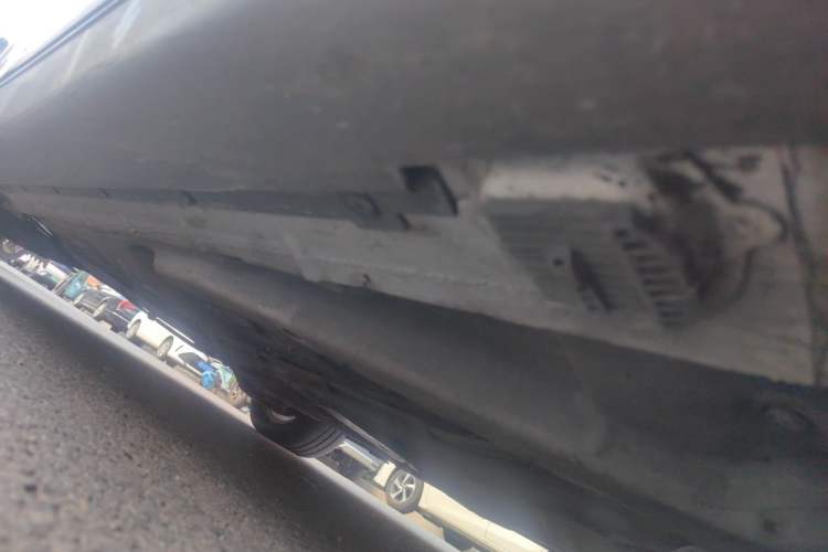 Used Roewe 550 2013 Classic Edition 550 1.8L Automatic Fashion Model Chassis Front Right