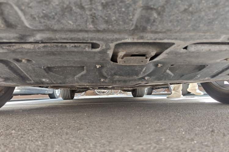 Used Roewe 550 2013 550D 1.8T Automatic Premium Edition Chassis Front