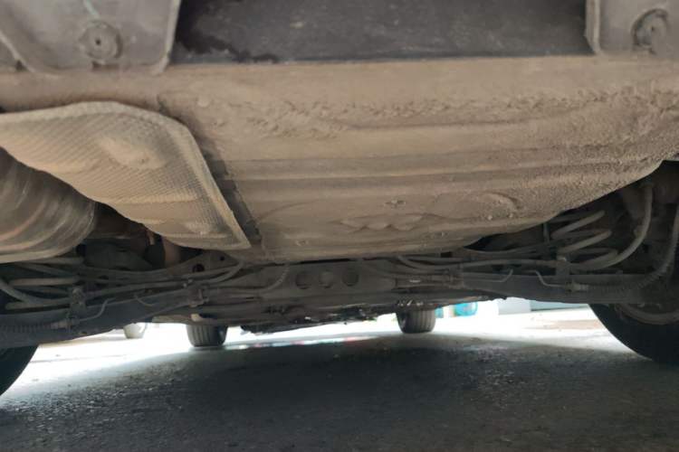 Used Roewe 550 2013 550S 1.8L Automatic Start-Zhen Edition Chassis Rear
