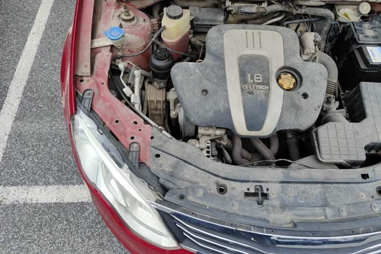 Used Roewe 550 2013 550S 1.8L Manual Qiyi Edition Engine Bay Right