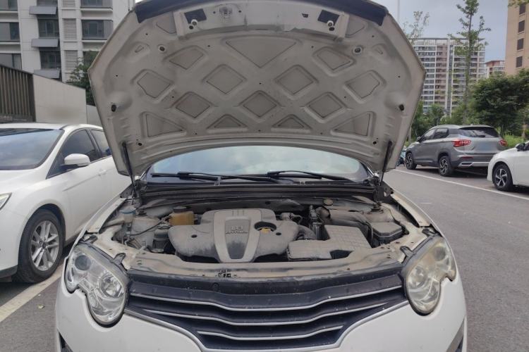 Used Roewe 550 2013 Classic Edition 550 1.8L Automatic Fashion Model Engine Bay