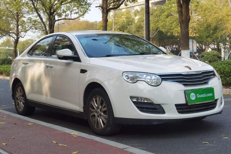 Used Roewe 550 2013 Classic Edition 550 1.8L Manual Fashion Model Front Right 45 Deg