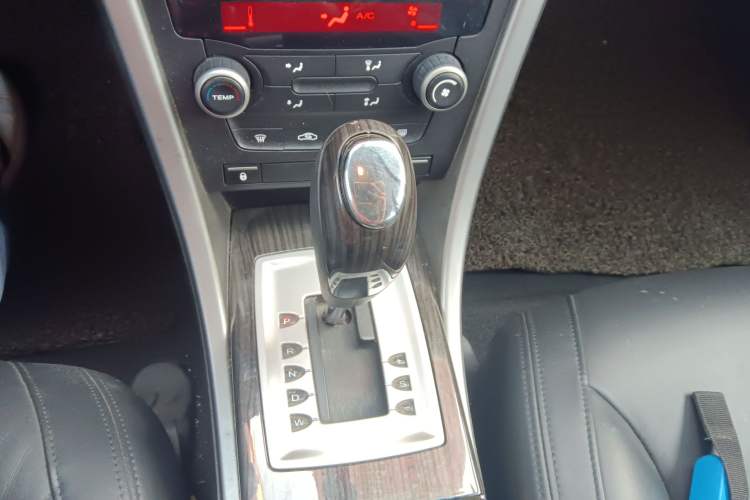 Used Roewe 550 2013 Classic Edition 550 1.8L Automatic Luxury Model Gear Lever