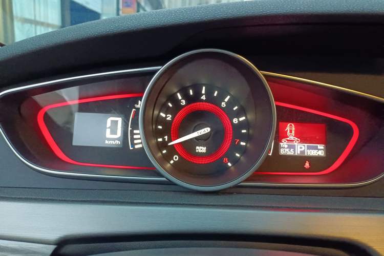 Used Roewe 550 2013 550S 1.8L Automatic Start-Zhen Edition Instrument Cluster