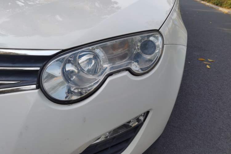Used Roewe 550 2013 Classic Edition 550 1.8L Manual Fashion Model Left Front Headlight