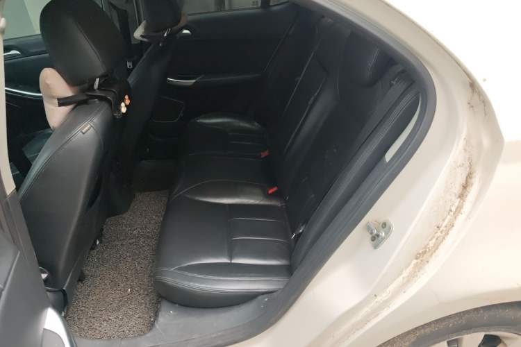Used Roewe 550 2013 550S 1.8L Automatic Start-Zhen Edition Left Rear Seat