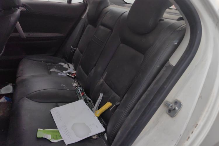 Used Roewe 550 2013 Classic Edition 550 1.8L Automatic Fashion Model Left Rear Seat