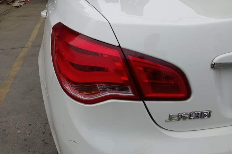 Used Roewe 550 2013 550S 1.8L Automatic Start-Zhen Edition Left Rear Taillight