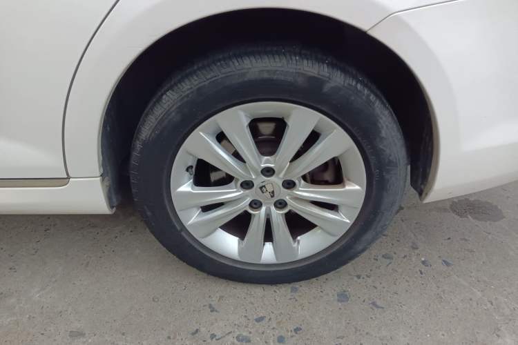 Used Roewe 550 2013 550S 1.8L Automatic Start-Zhen Edition Left Rear Wheel Hub
