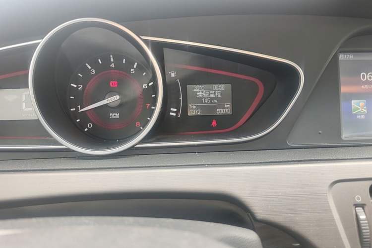 Used Roewe 550 2013 550S 1.8L Manual Qiyi Edition Odometer Close Up