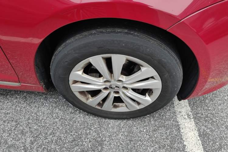 Used Roewe 550 2013 550S 1.8L Manual Qiyi Edition Right Front Wheel Hub
