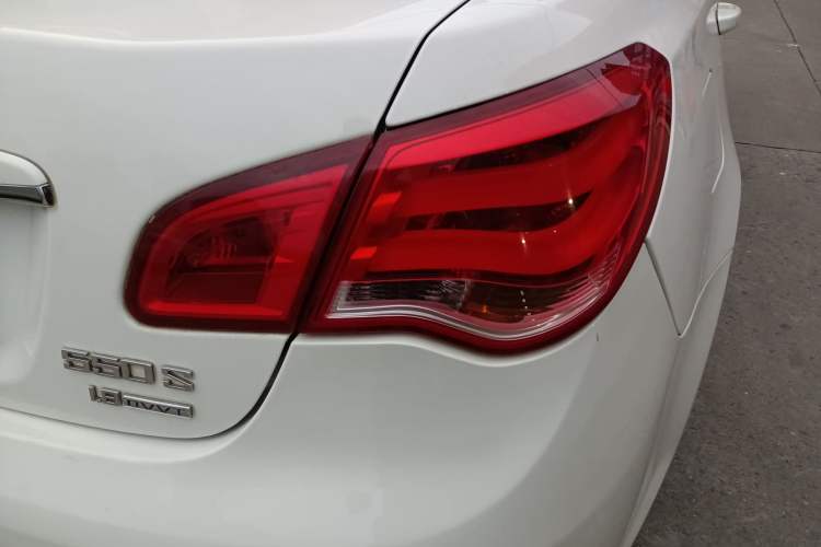 Used Roewe 550 2013 550S 1.8L Automatic Start-Zhen Edition Right Rear Taillight