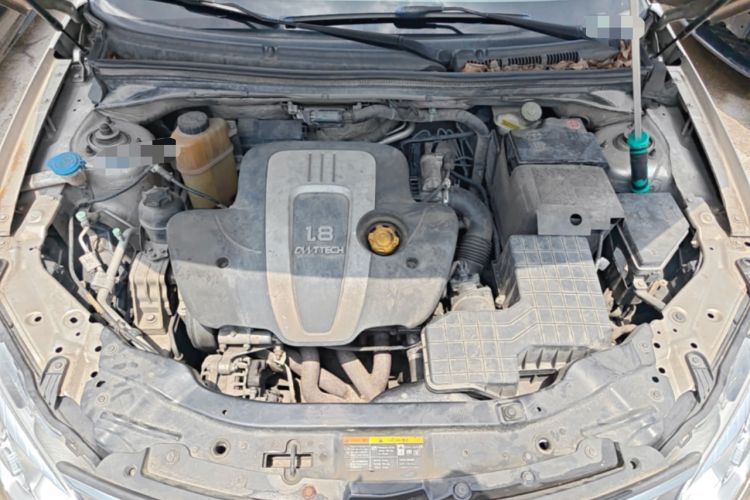 Used Roewe 550 2013 550S 1.8L Automatic Start-Zhen Edition Engine Bay