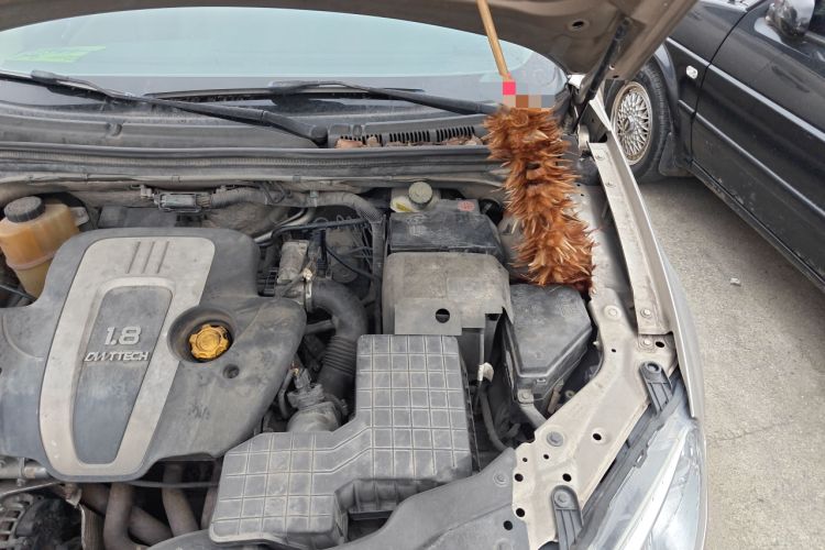 Used Roewe 550 2013 550S 1.8L Automatic Start-Zhen Edition Engine Bay Left