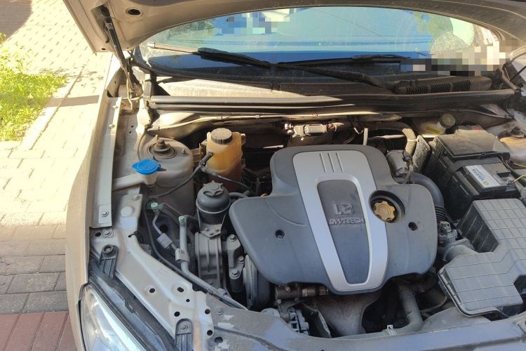Used Roewe 550 2013 550S 1.8L Automatic Start-Zhen Edition Engine Bay Right