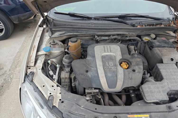 Used Roewe 550 2013 550S 1.8L Automatic Start-Zhen Edition Engine Bay Right