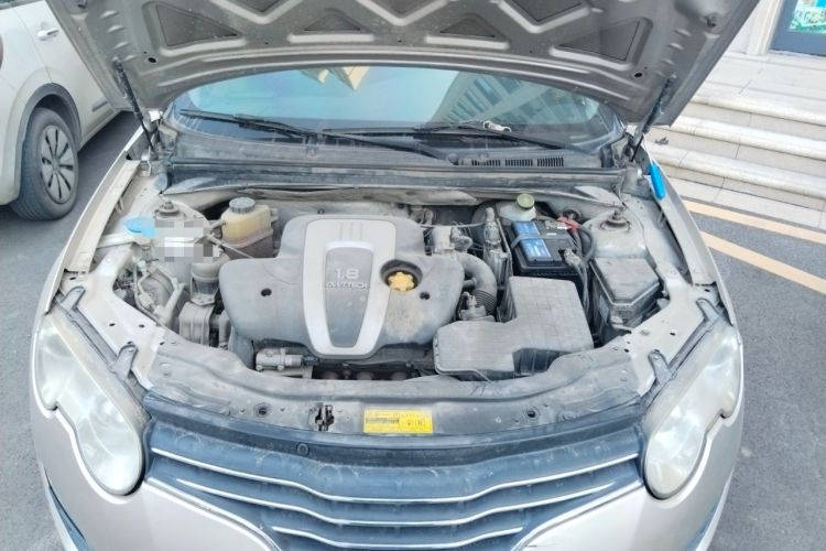 Used Roewe 550 2013 Classic Edition 550 1.8L Manual Fashion Model Engine Bay