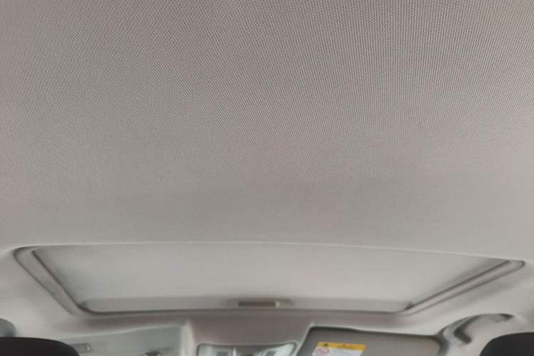 Used Roewe 550 2013 550S 1.8L Automatic Start-Zhen Edition Headliner