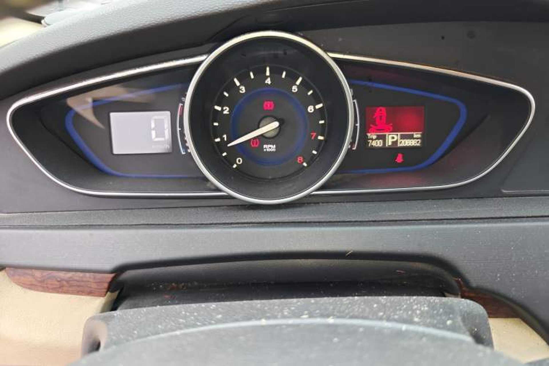 Used Roewe 550 2013 550S 1.8L Automatic Start-Zhen Edition Instrument Cluster