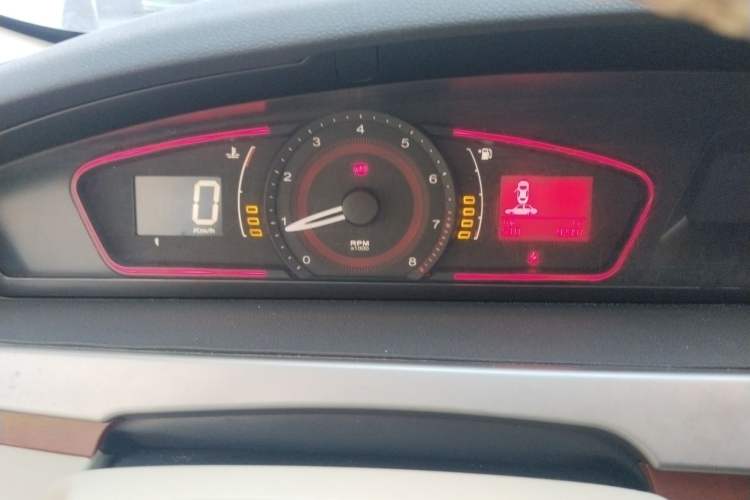 Used Roewe 550 2013 Classic Edition 550 1.8L Manual Fashion Model Instrument Cluster